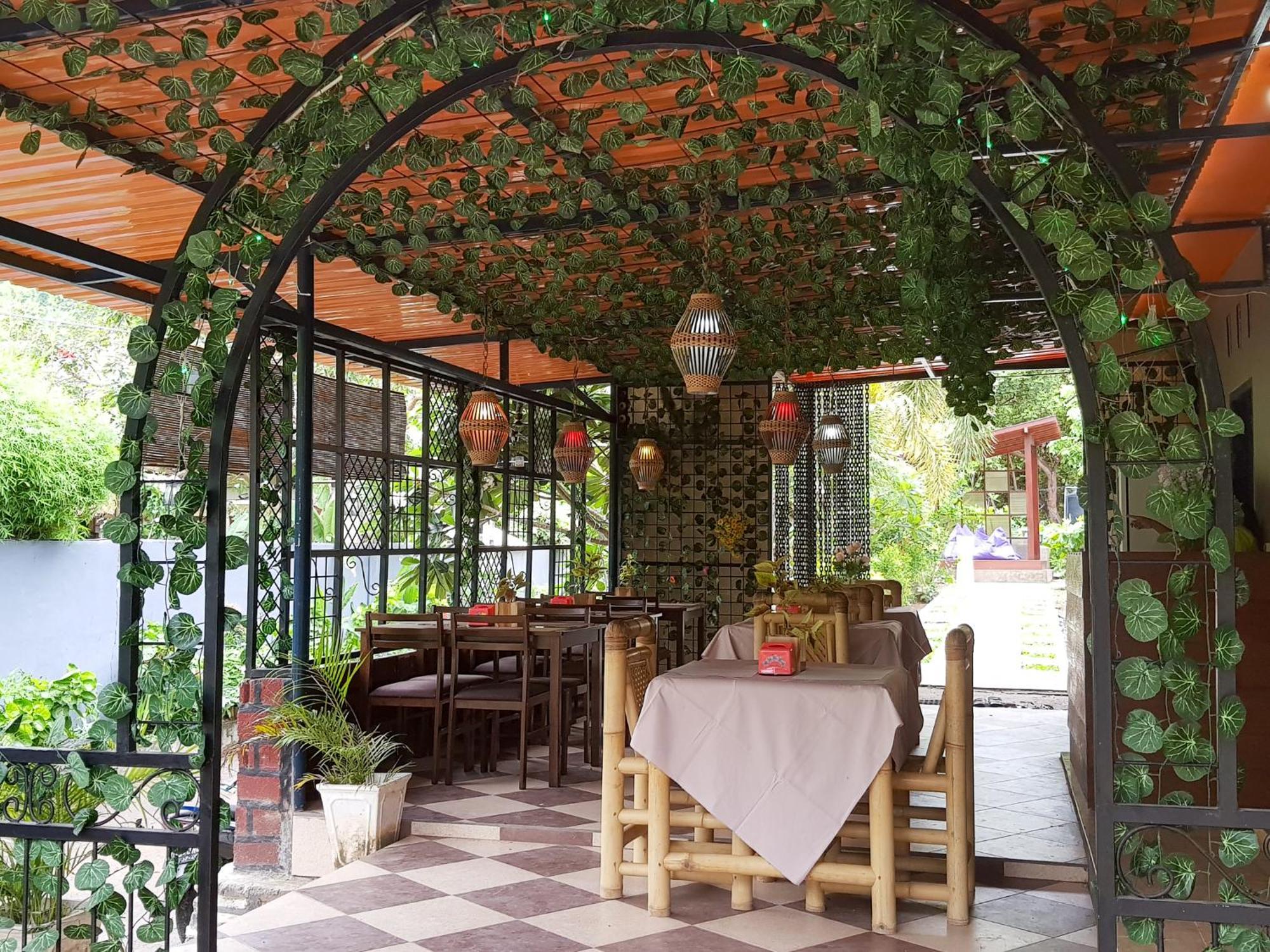 Nipah Hotel 3*